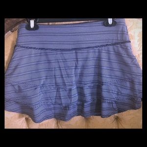 Athleta Skort Ruffled Blue White Size M